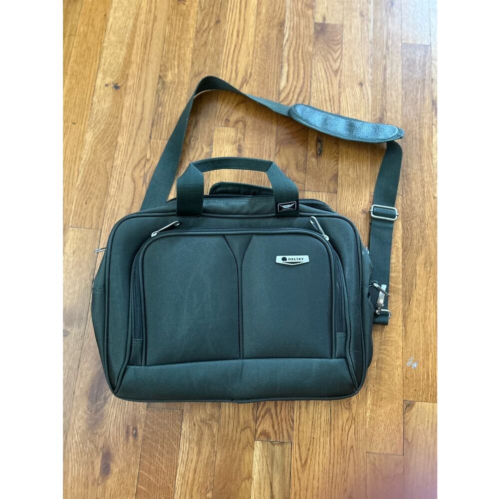 Delsey Laptop Computer Messenger Bag Army Green Tons of Storage EUC - Picture 2 of 10